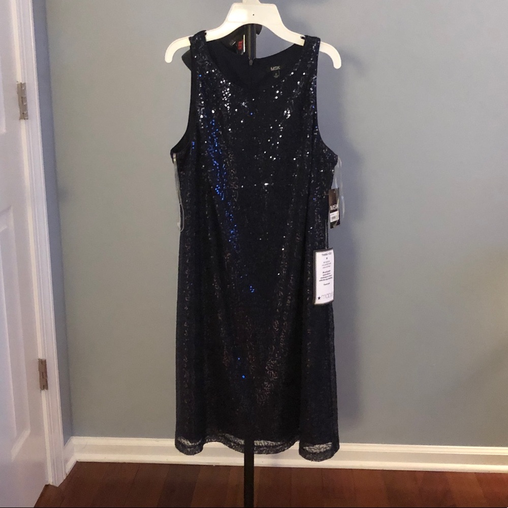 Dress - Picture 2 of 3